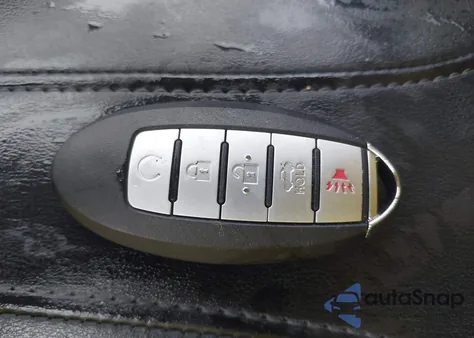 2017 Nissan Rogue Sv z USA, uszkodzony, nr VIN KNMAT2MV6HP570195